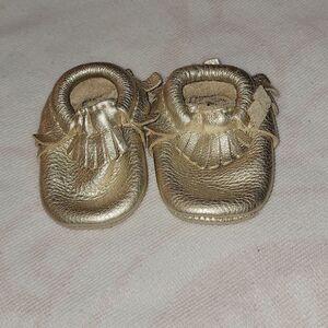 Freshly Picked Metallic Gold Soft Leather Moccasins Shoes Baby Infant Size 1